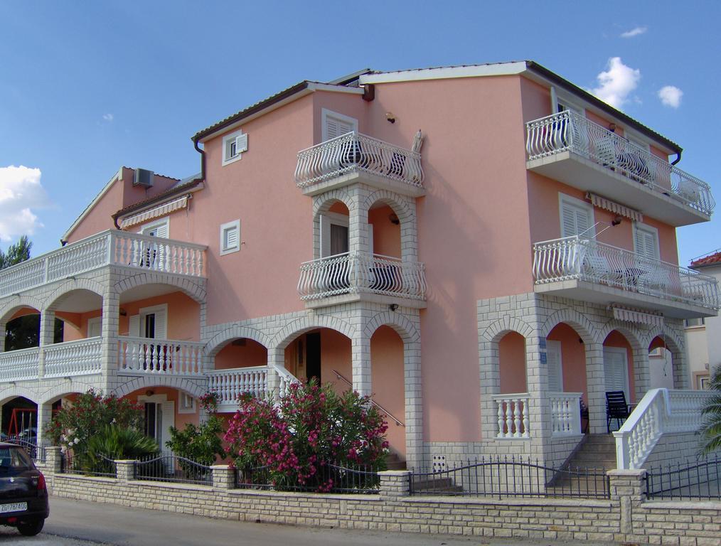 Apartments Tonimir Vodice Exterior photo