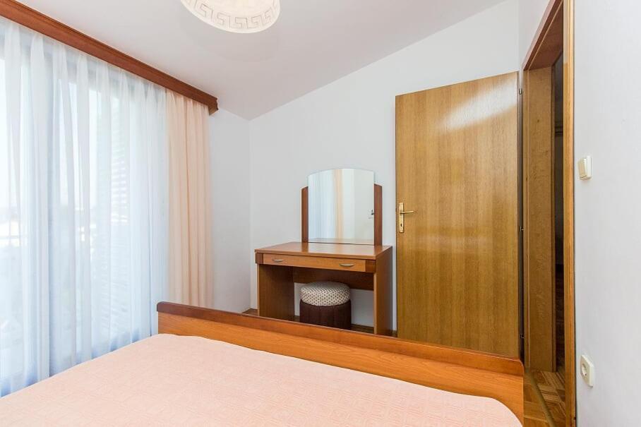 Apartments Tonimir Vodice Exterior photo